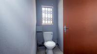 Bathroom 1 of property in Alliance