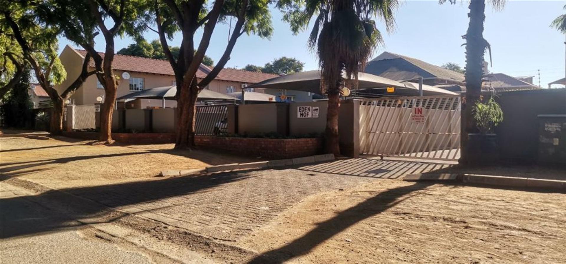 Front View of property in Rustenburg