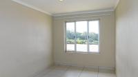 Main Bedroom - 14 square meters of property in Montclair (Dbn)