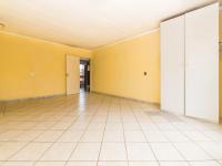 Bed Room 1 - 10 square meters of property in Cosmo City