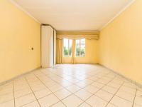 Bed Room 1 - 10 square meters of property in Cosmo City