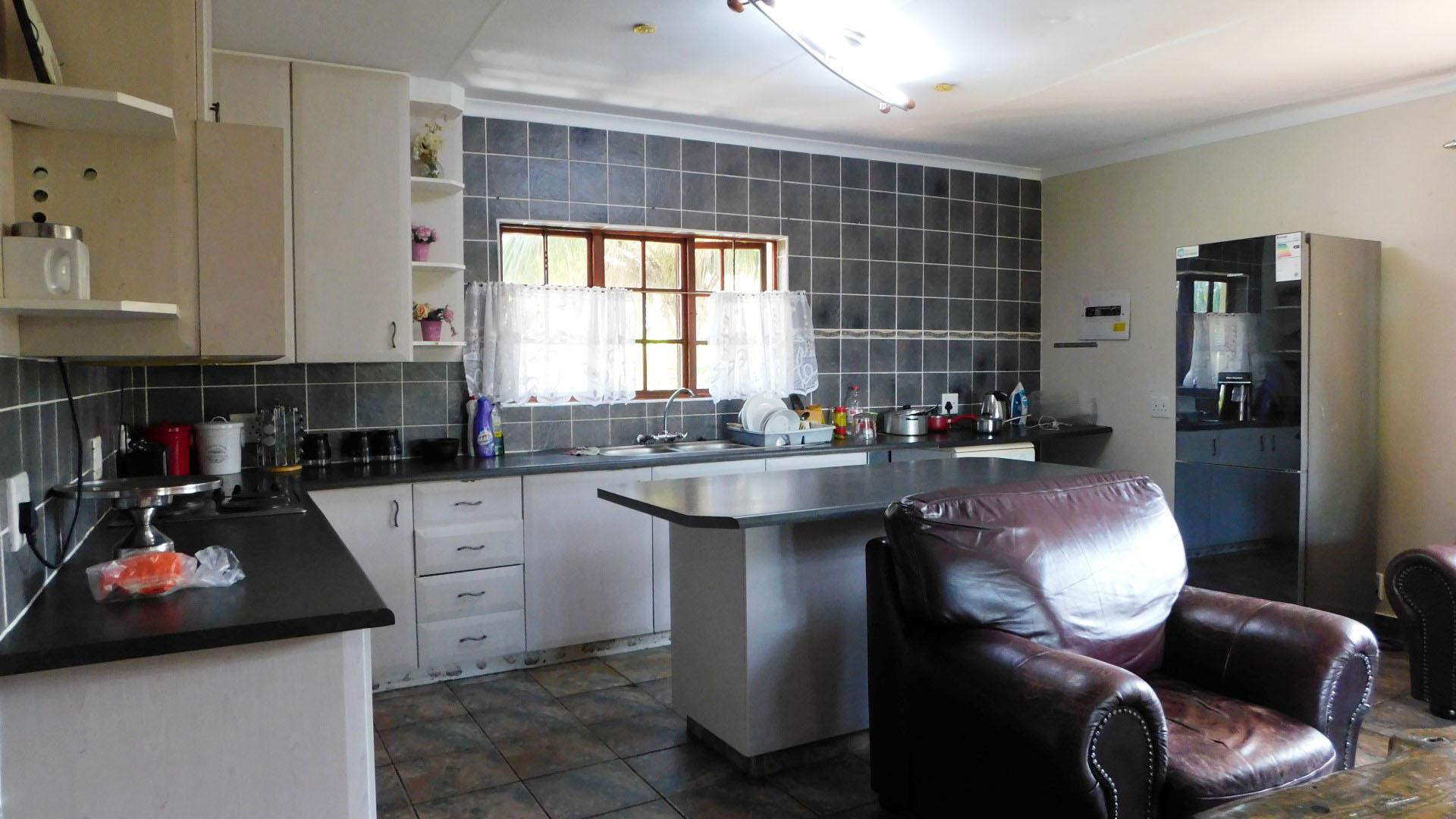 Kitchen - 17 square meters of property in St Micheals on Sea