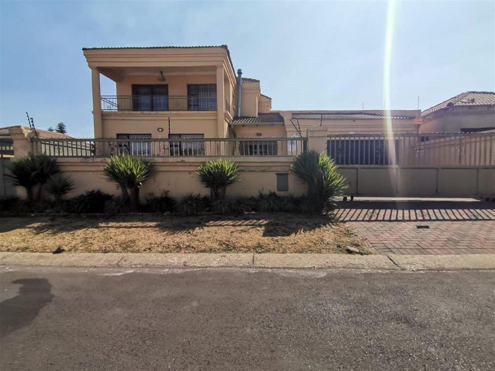 Front View of property in Liefde en Vrede