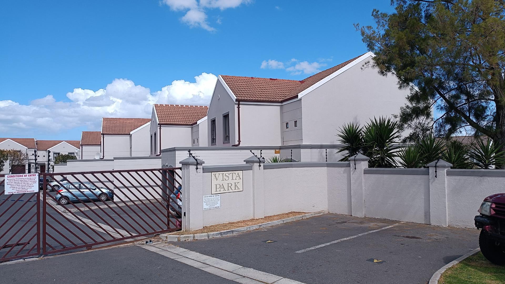 Front View of property in Brackenfell