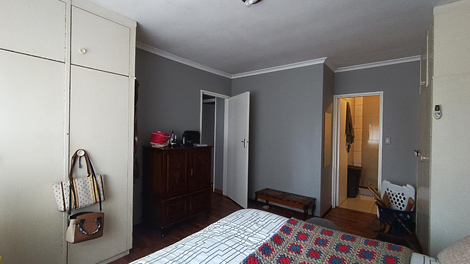 Main Bedroom - 19 square meters of property in Meyerhof