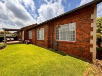 3 Bedroom 2 Bathroom Simplex for Sale for sale in Bergbron