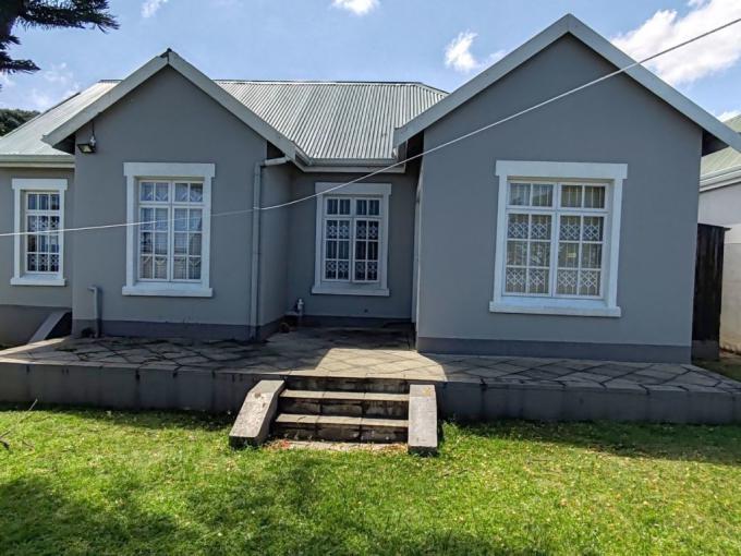 2 Bedroom Simplex for Sale For Sale in Umbogintwini - MR615046