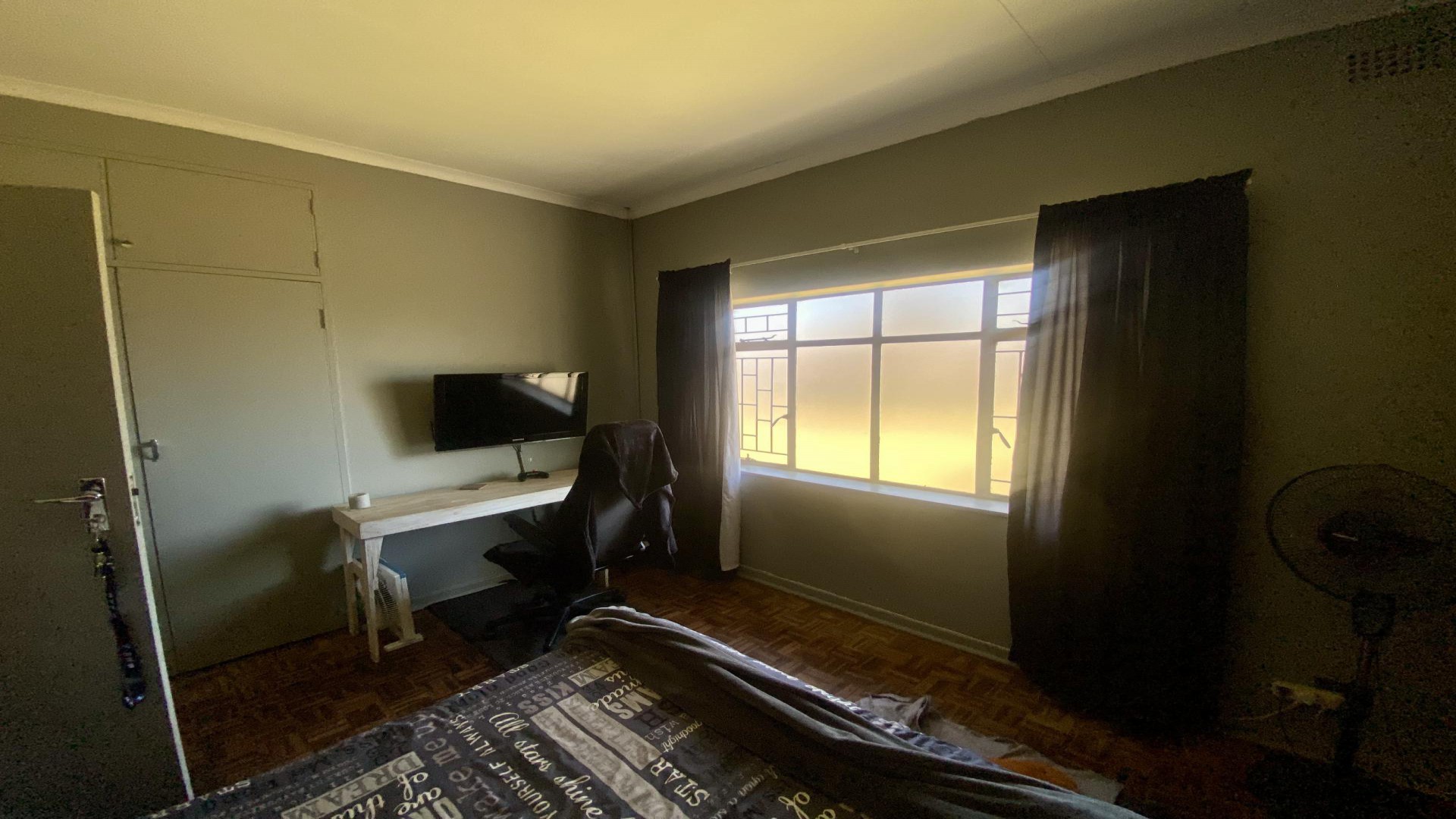 Bed Room 1 of property in Komati