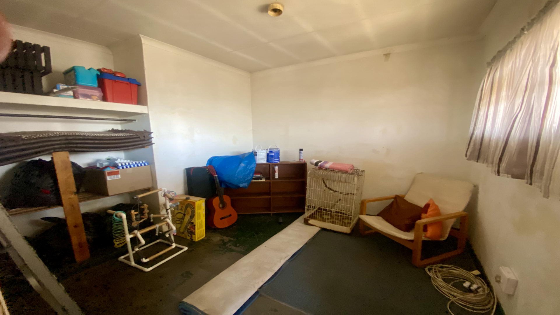 Spaces of property in Komati
