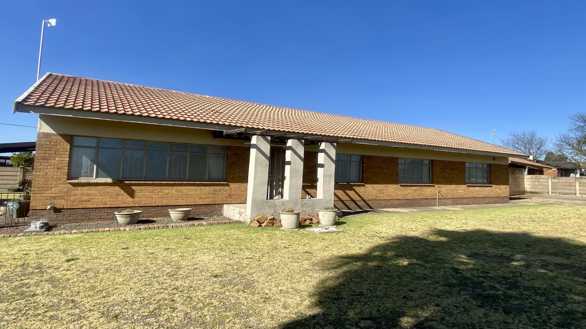 Front View of property in Komati