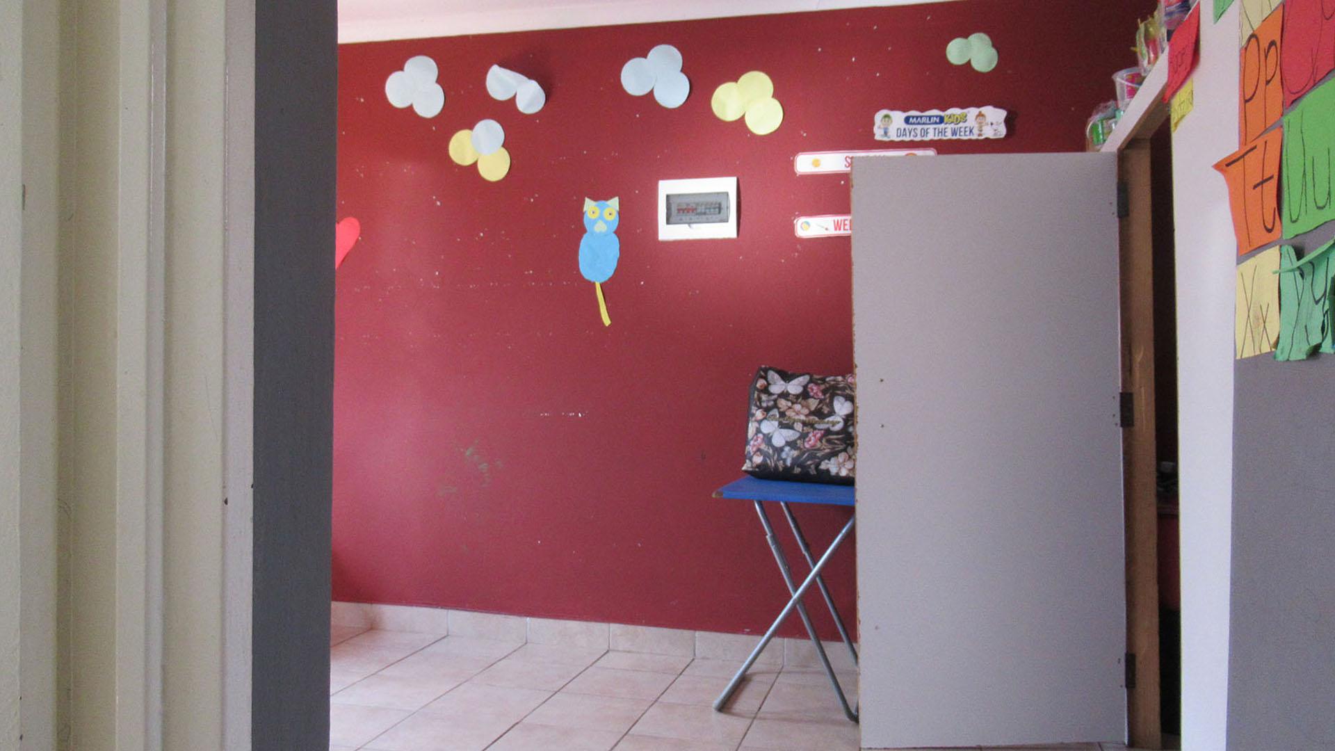 Spaces - 1 square meters of property in Savanna City