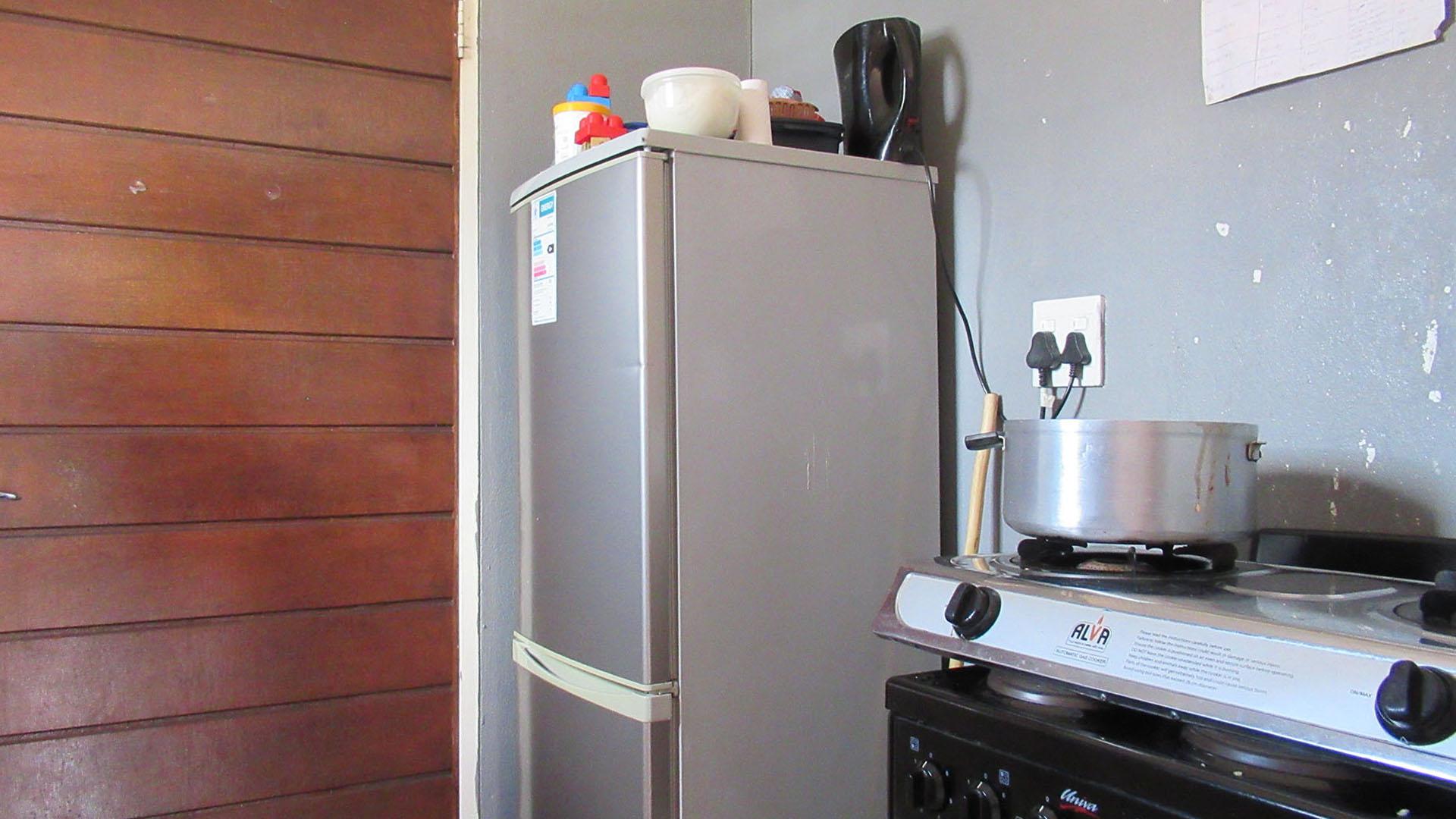 Kitchen - 4 square meters of property in Savanna City