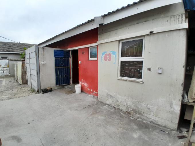 2 Bedroom House for Sale For Sale in Roosendal MR615263