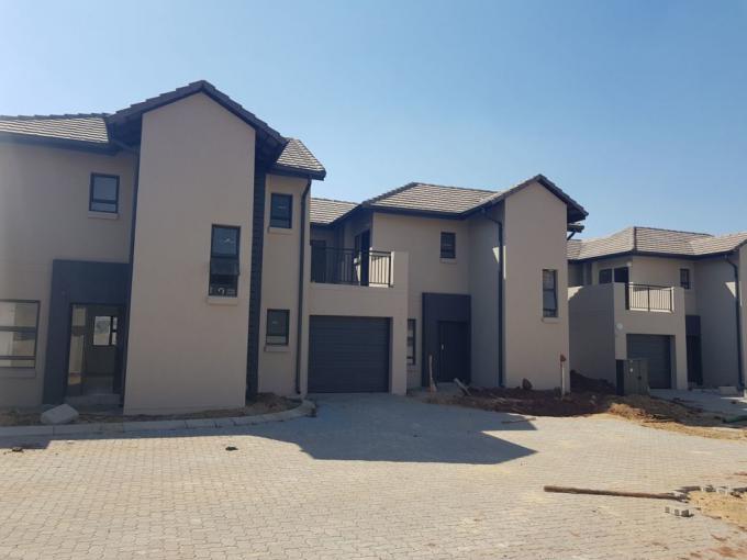 3 Bedroom Simplex for Sale For Sale in Raslouw AH - MR615342