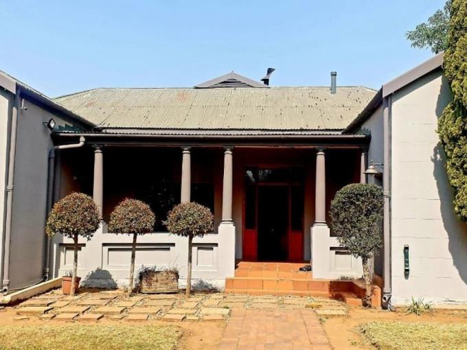 4 Bedroom House for Sale For Sale in Paulpietersburg - MR615355