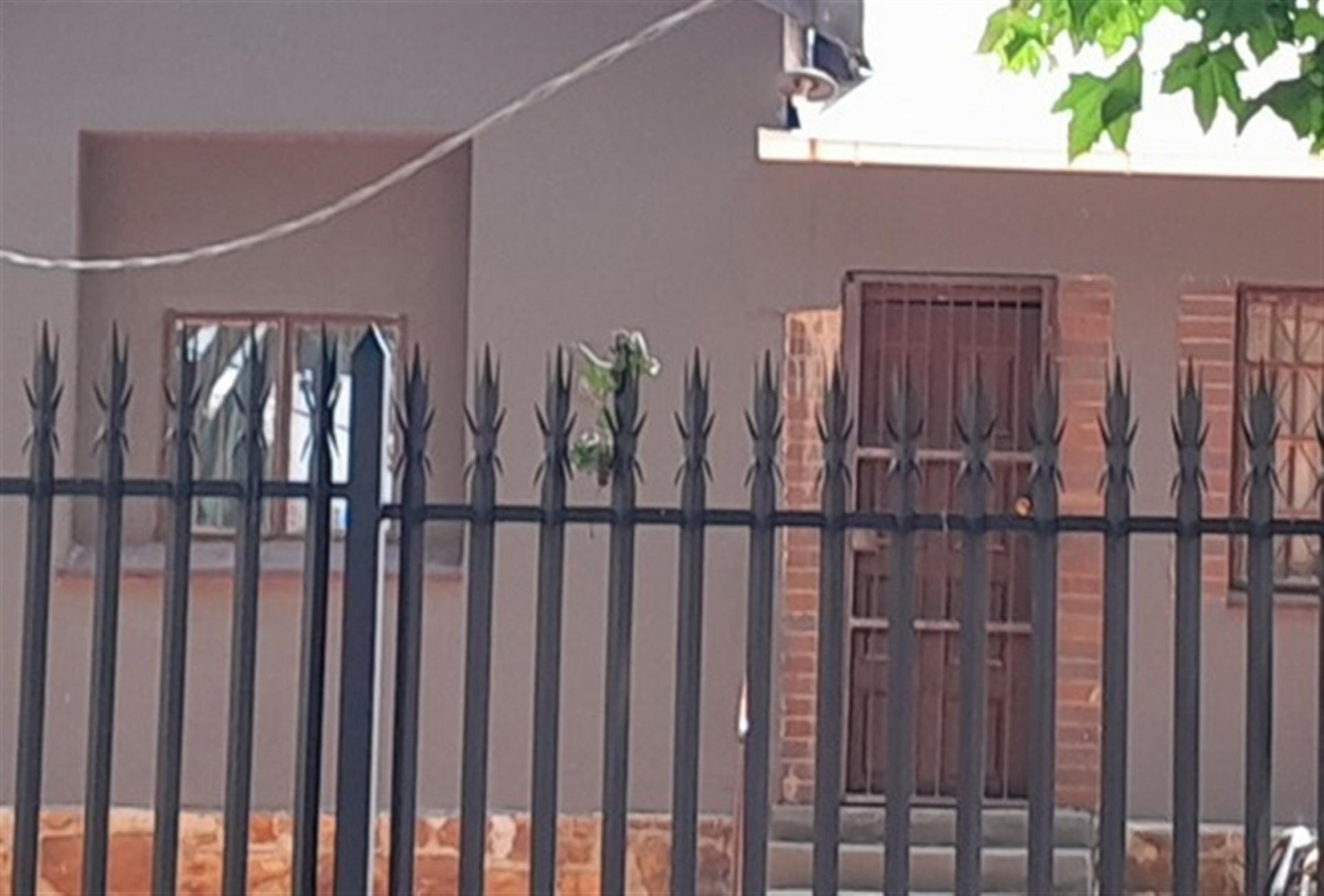 Front View of property in Malvern