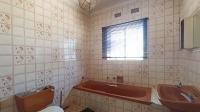 Bathroom 2 - 6 square meters of property in Brenthurst