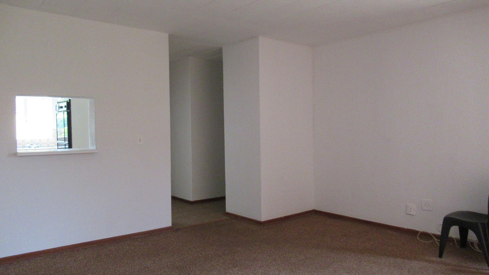 Lounges - 28 square meters of property in Greenhills