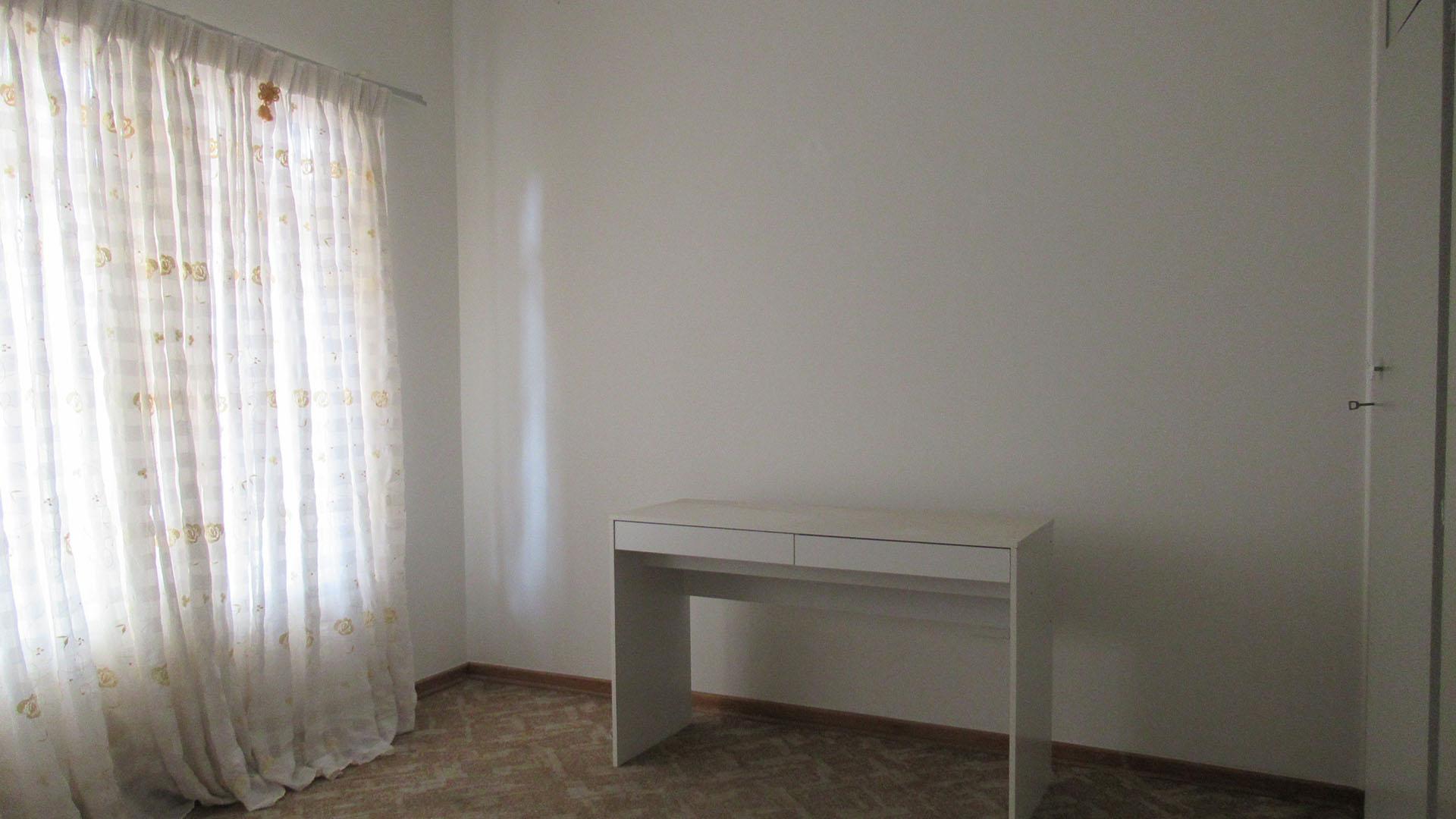 Bed Room 1 - 14 square meters of property in Greenhills