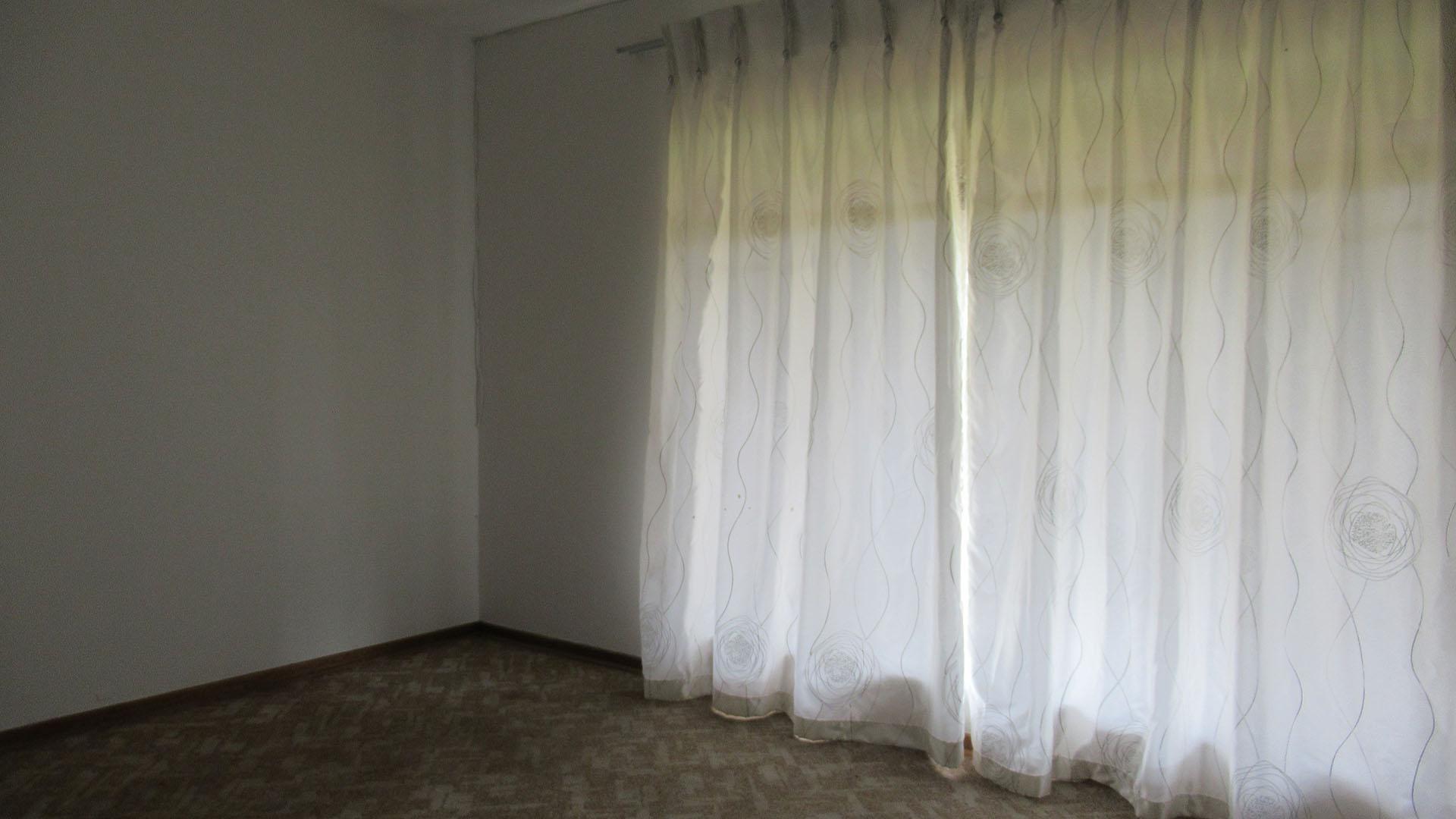 Bed Room 2 - 21 square meters of property in Greenhills