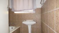 Bathroom 1 - 4 square meters of property in Greenhills