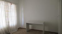 Bed Room 1 - 14 square meters of property in Greenhills