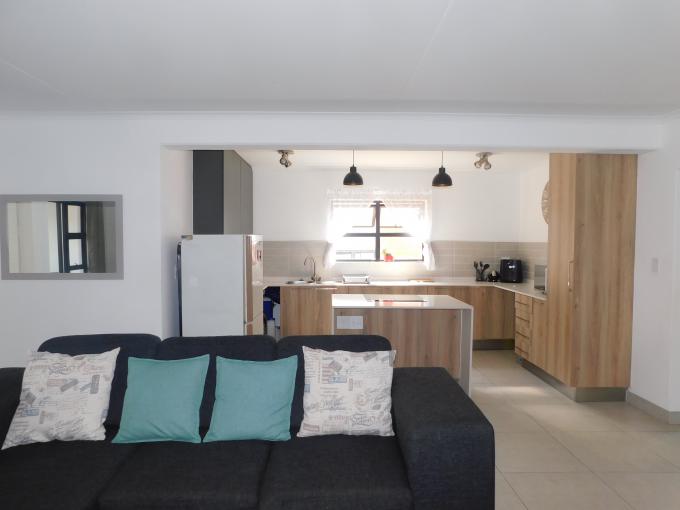 3 Bedroom Apartment for Sale For Sale in Glen Marais - MR615553