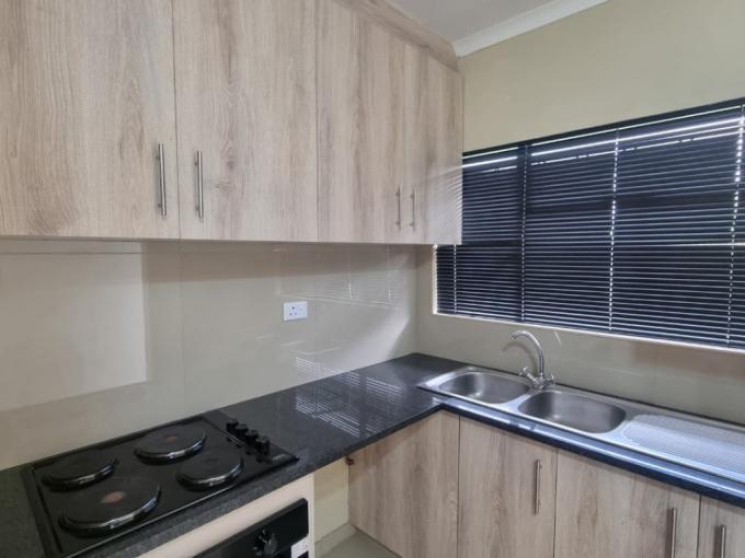 2 Bedroom Apartment for Sale For Sale in Queensburgh - MR615621