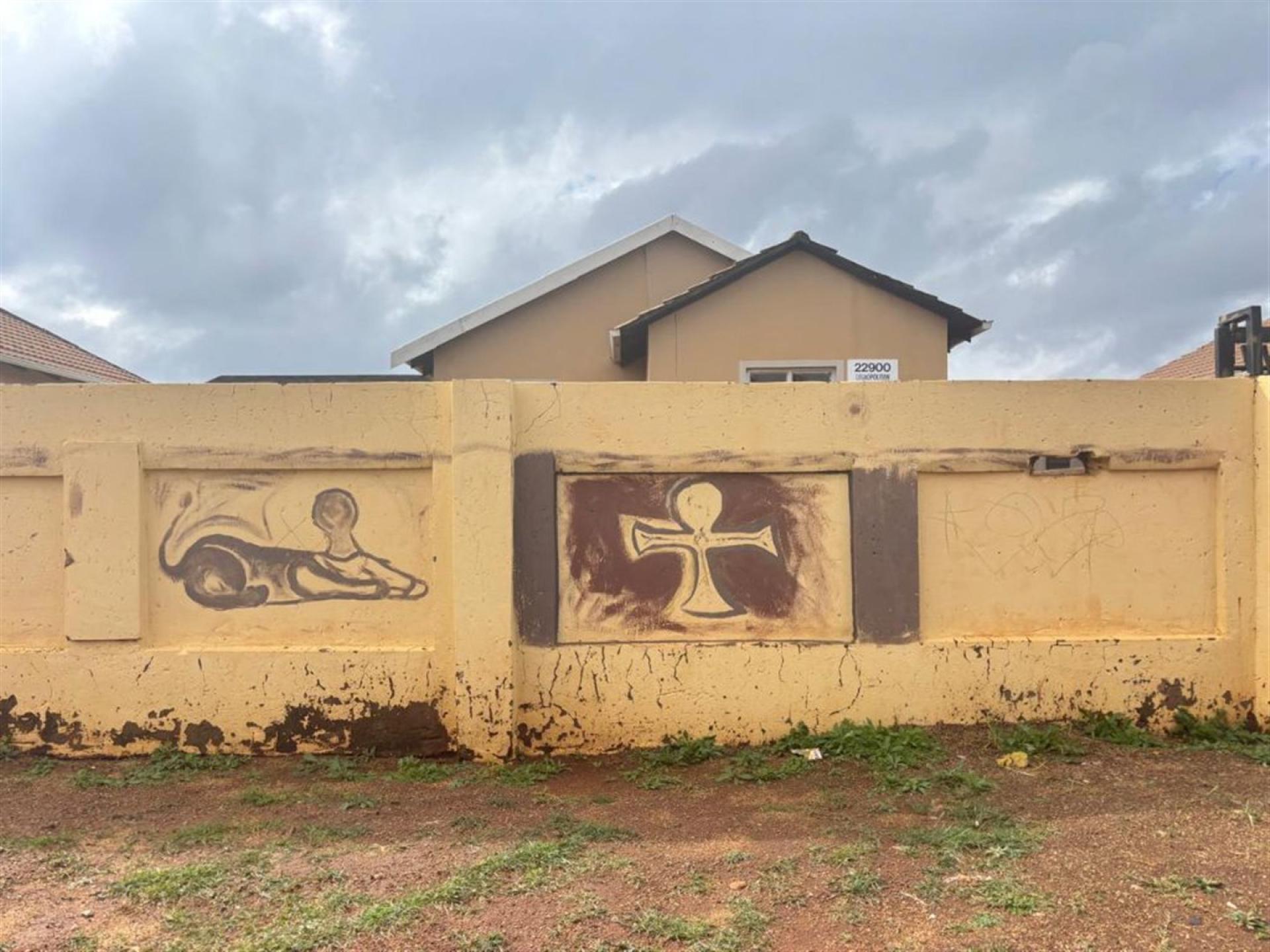 Front View of property in Protea Glen