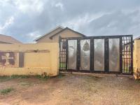 Front View of property in Protea Glen