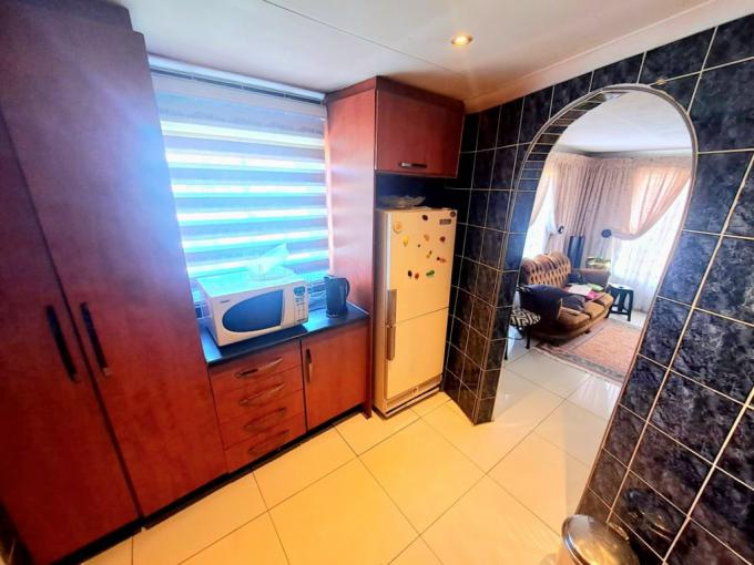 3 Bedroom House for Sale For Sale in Vosloorus - MR615890
