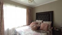 Main Bedroom - 12 square meters of property in Country View