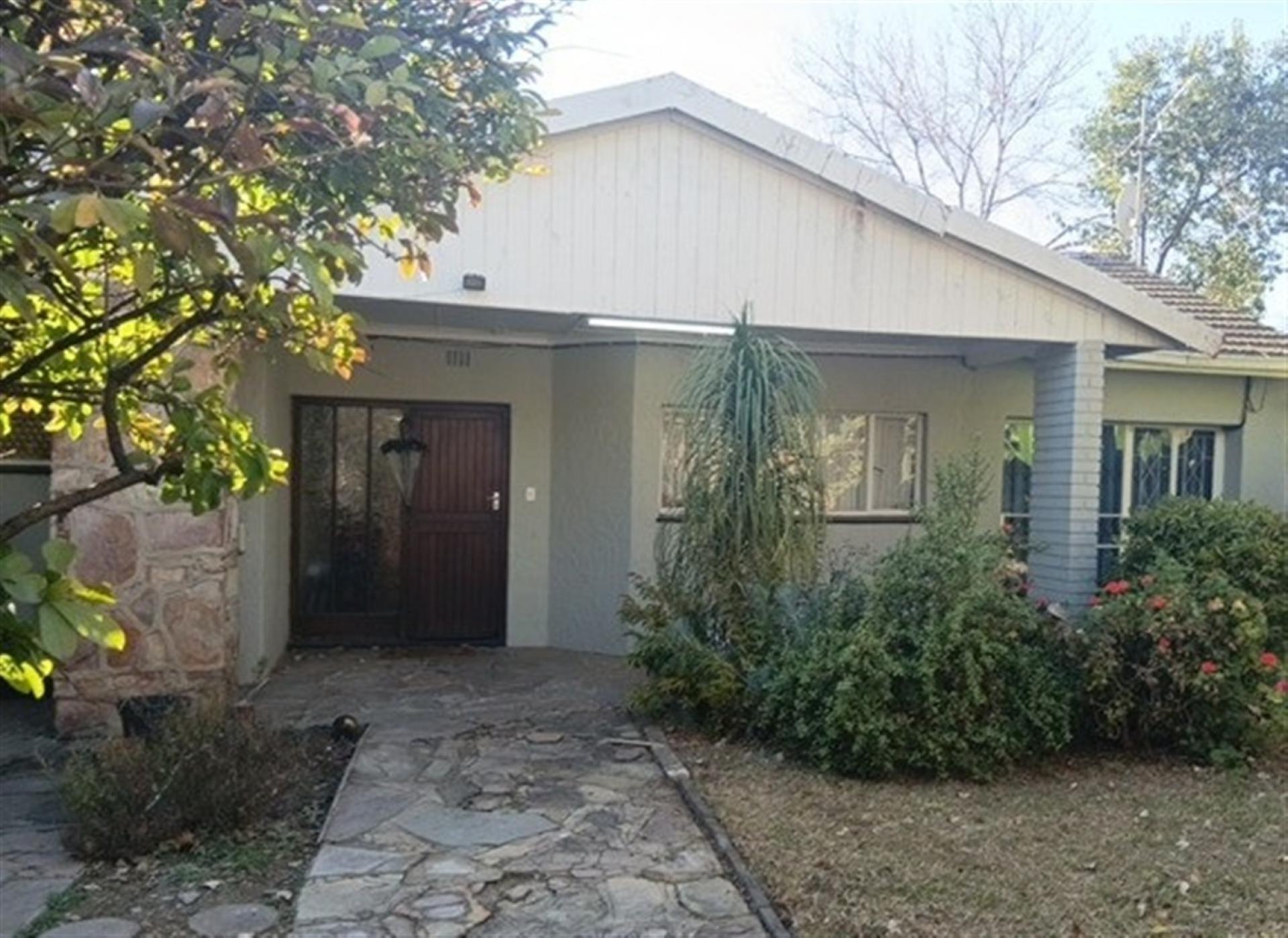 Front View of property in Robindale