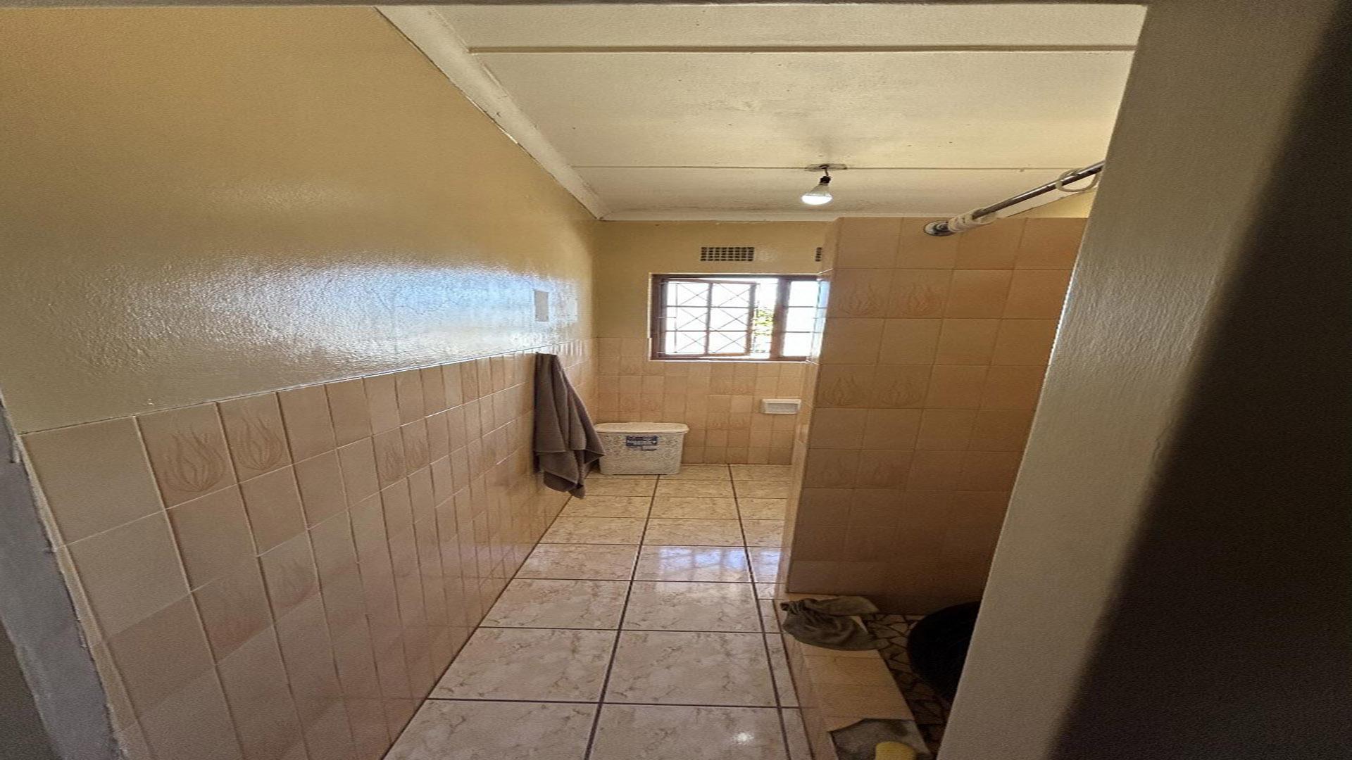 Main Bathroom of property in East London