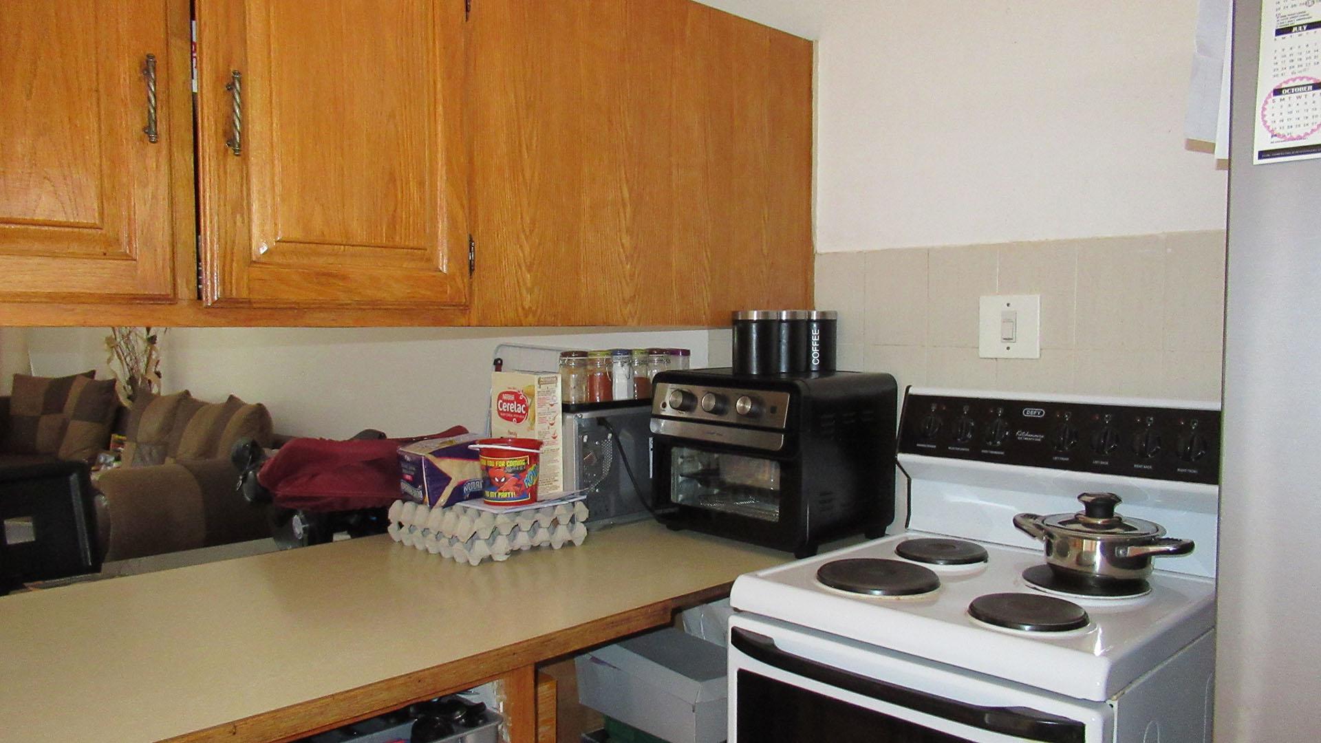 Kitchen - 8 square meters of property in Florida