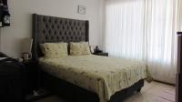 Bed Room 1 - 16 square meters of property in Florida