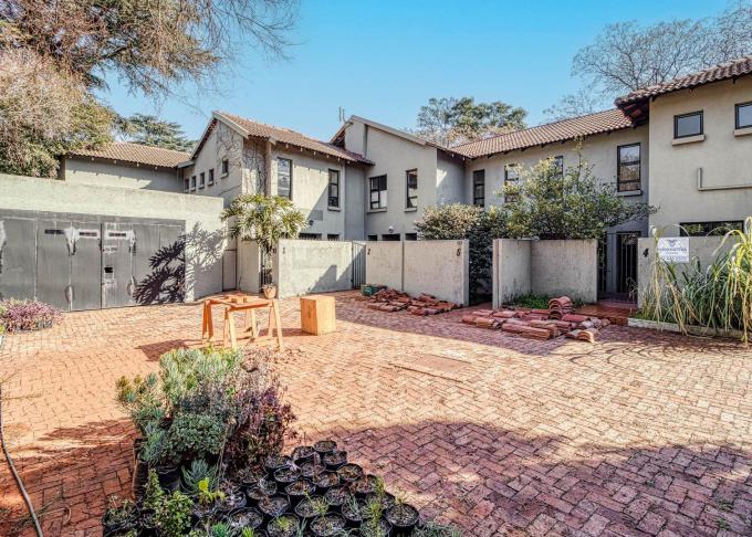 27 Bedroom Commercial for Sale For Sale in Bramley - MR616296