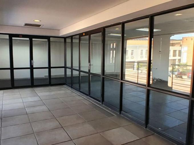Commercial to Rent in Rustenburg - Property to rent - MR616337