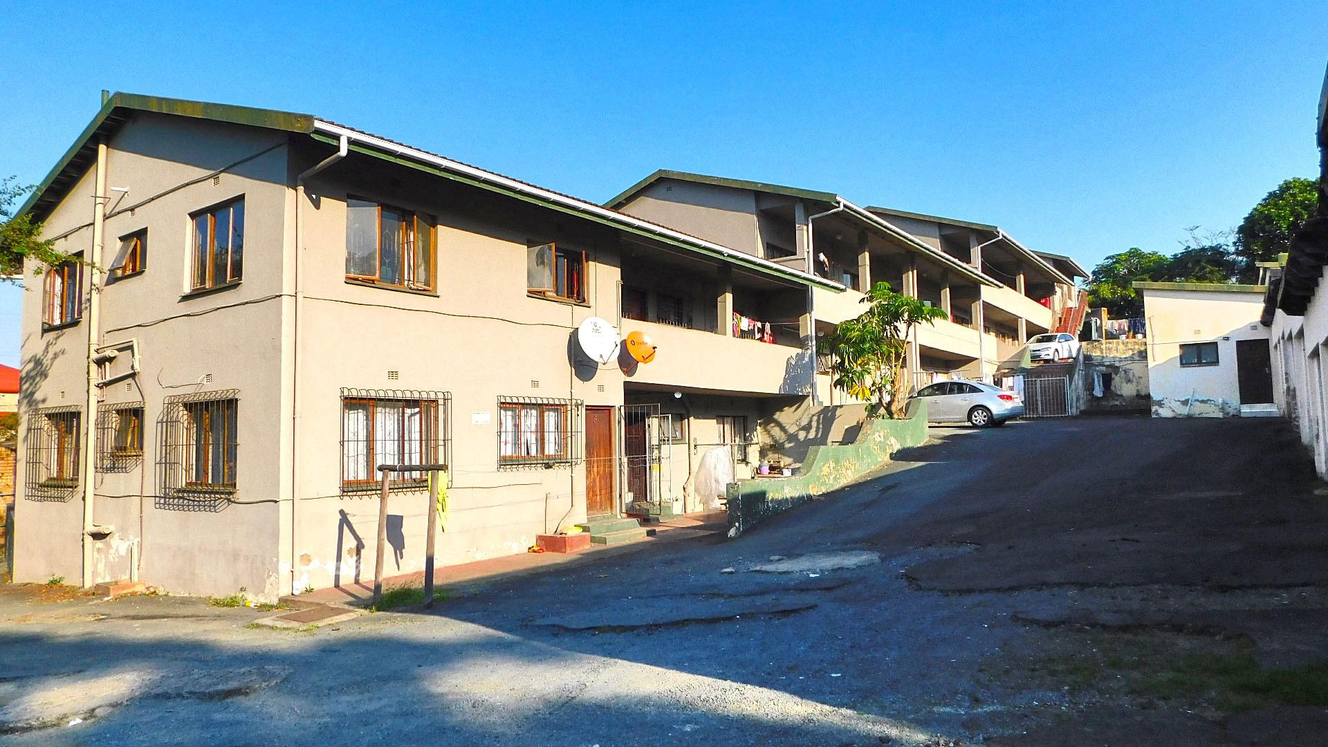Front View of property in Grosvenor