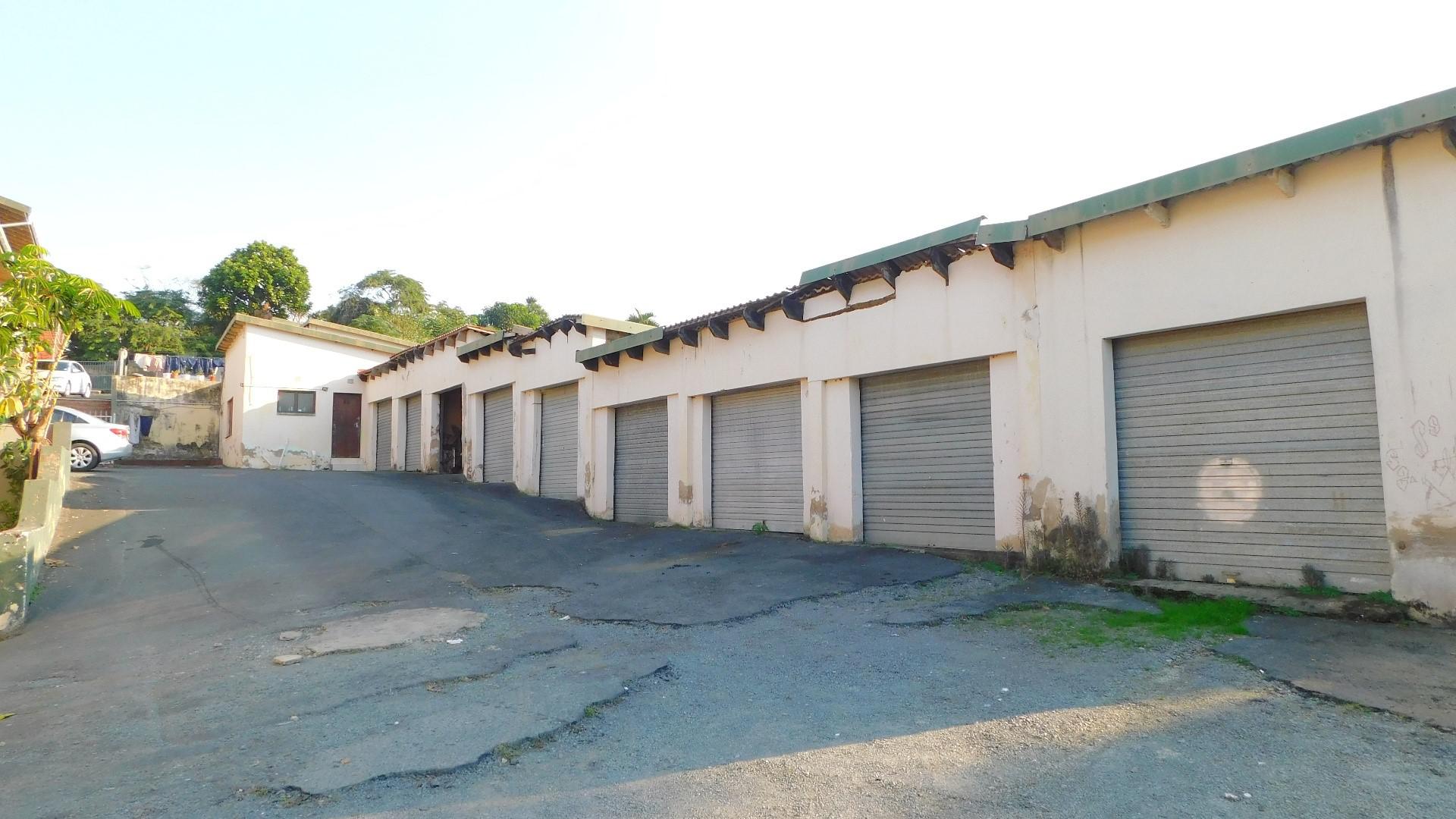 Front View of property in Grosvenor