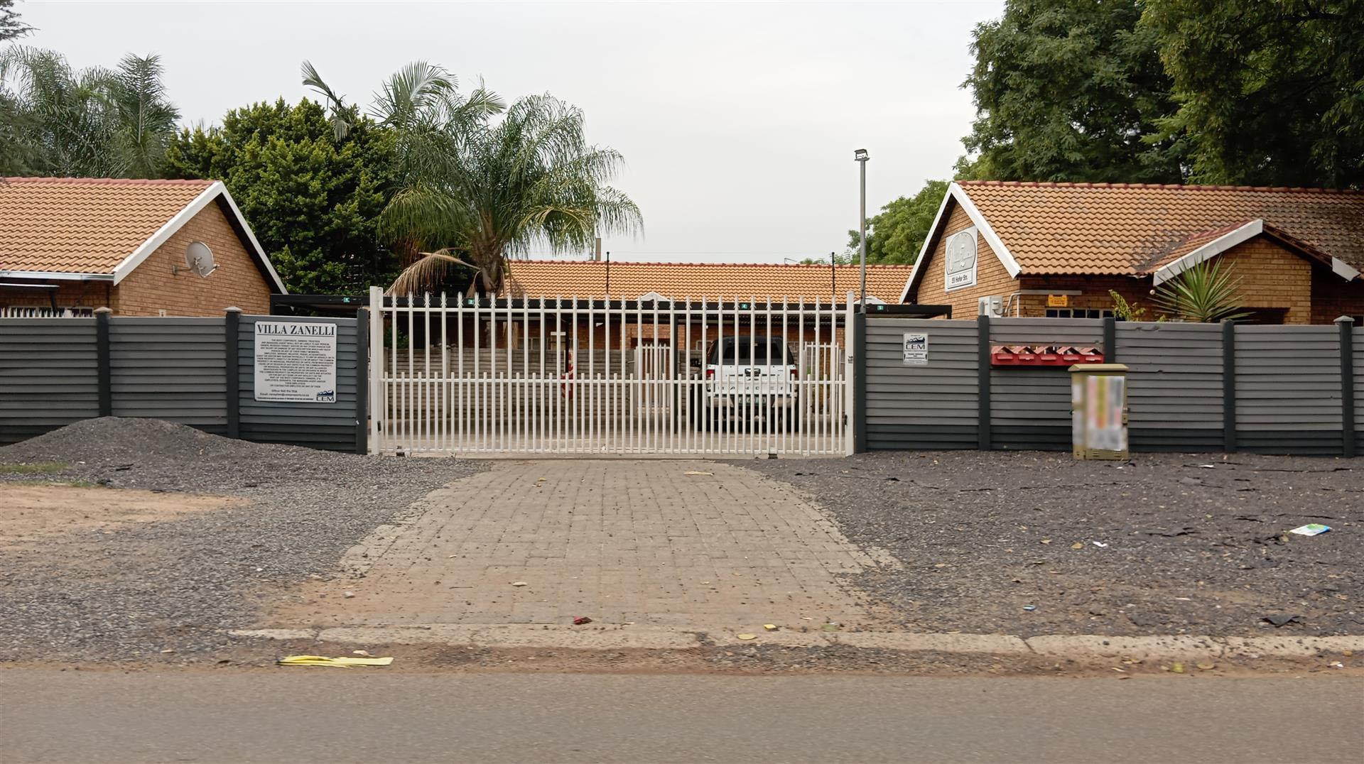 Front View of property in Rustenburg Oos-Einde