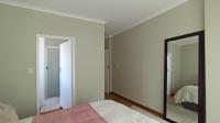 Main Bedroom - 17 square meters of property in Bryanston