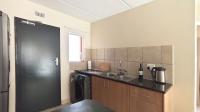 Kitchen - 8 square meters of property in Olympus