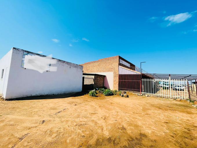 Freehold Residence for Sale For Sale in Soshanguve - MR616523