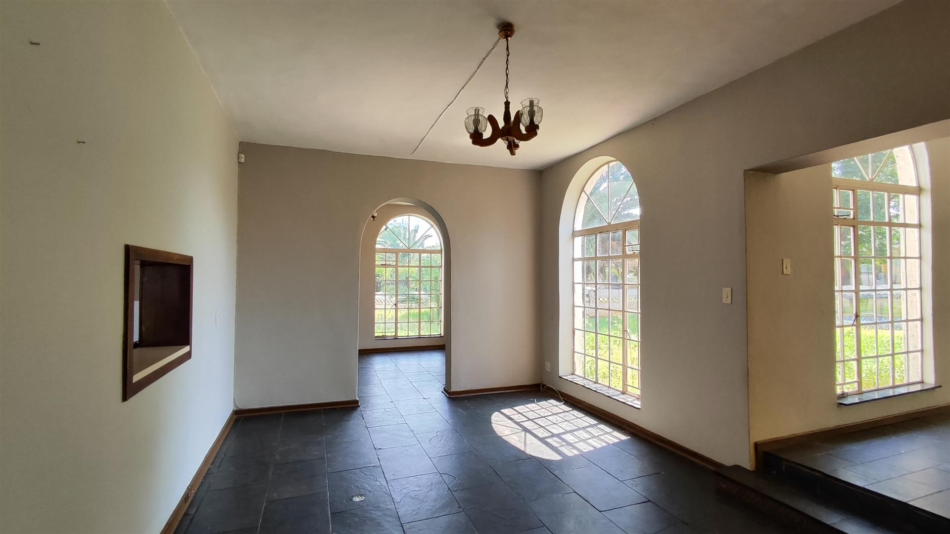 Dining Room - 15 square meters of property in Hazeldene