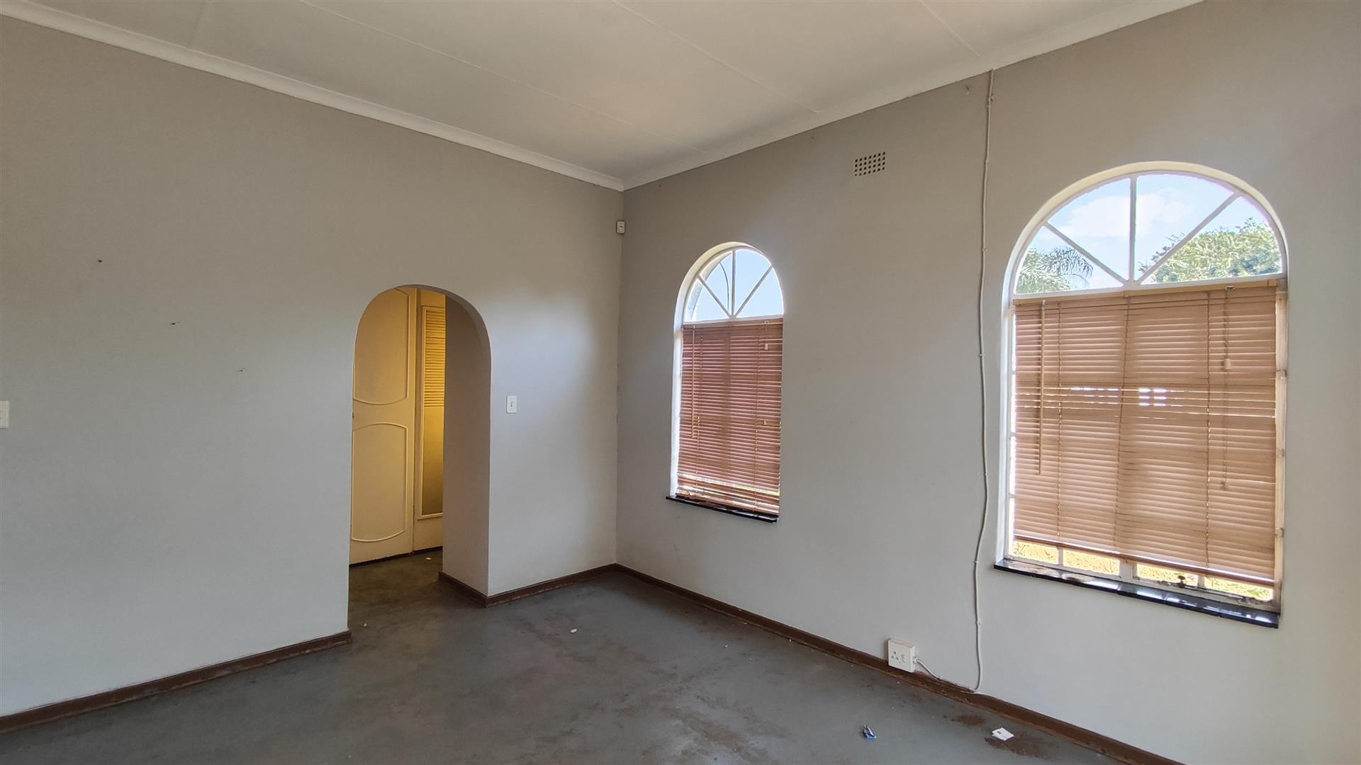 Bed Room 2 - 22 square meters of property in Hazeldene