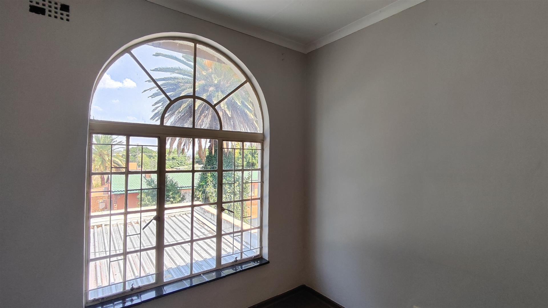 Study - 8 square meters of property in Hazeldene