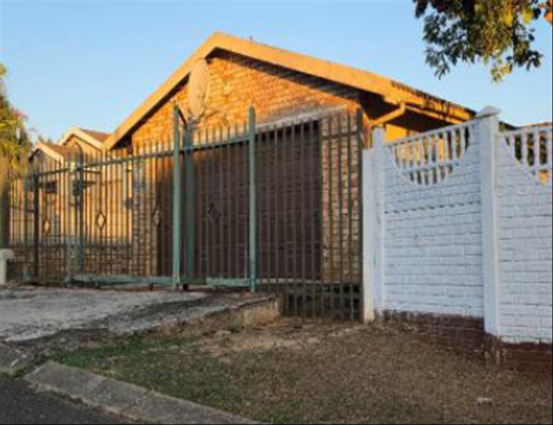 Front View of property in Copesville