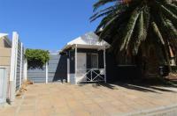 2 Bedroom 1 Bathroom House for Sale for sale in Gordons Bay
