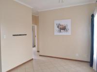 Lounges - 18 square meters of property in Mooikloof Ridge